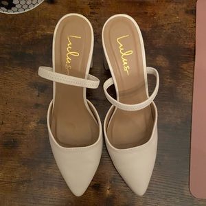 Lulus white pointed toe heels, size 7.5